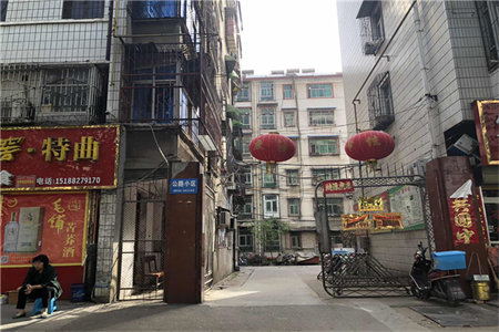 龙都诚通·香榭里3室2厅2卫95万137m2精装修出售